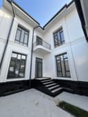 Zamonaviy yangi hovli sotiladi